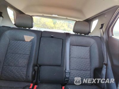 Zdjęcie 10 z 13 samochodu: 2019 CHEVROLET EQUINOX LT VIN:3GNAXUEVXKS544181 - miniatura