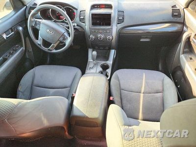 Zdjęcie 8 z 13 samochodu: 2013 KIA SORENTO LX VIN:5XYKT3A14DG332418 - miniatura