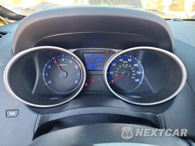 Zdjęcie 9 z 13 samochodu: 2012 HYUNDAI TUCSON GLS VIN:KM8JU3AC0CU445544 - miniatura