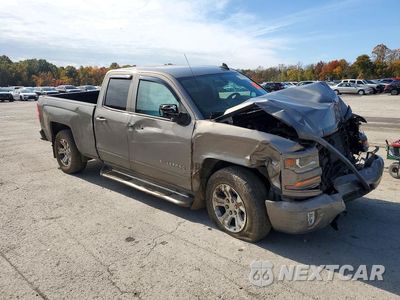 Czwarte zdjęcie samochodu z boku: 2017 CHEVROLET SILVERADO K1500 LT VIN:1GCVKREC9HZ289118 - miniatura