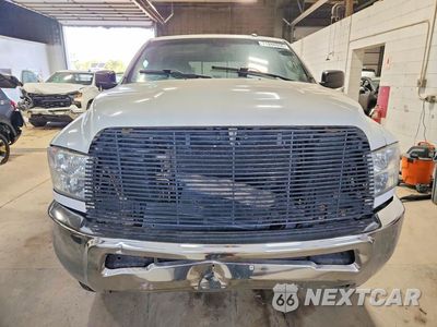 Piąte zdjęcie samochodu w środku: 2016 RAM 2500 SLT VIN:3C6TR5DT0GG303863 - miniatura