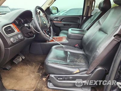 Zdjęcie 7 z 13 samochodu: 2013 CHEVROLET SUBURBAN K1500 LTZ VIN:1GNSKKE76DR285204 - miniatura