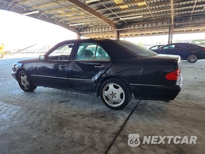 Drugie zdjęcie samochodu z przodu: 1999 MERCEDES-BENZ E 430 VIN:WDBJF70H1XA885135 - miniatura