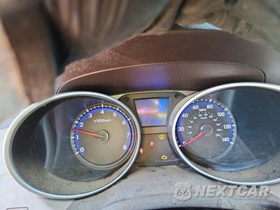 Zdjęcie 9 z 12 samochodu: 2010 HYUNDAI TUCSON LIMITED VIN:KM8JU3AC5AU066343 - miniatura