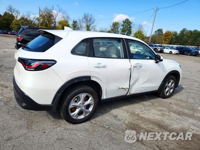 Trzecie zdjęcie samochodu z tyłu: 2025 HONDA HR-V LX VIN:3CZRZ2H34SM734545 - miniatura