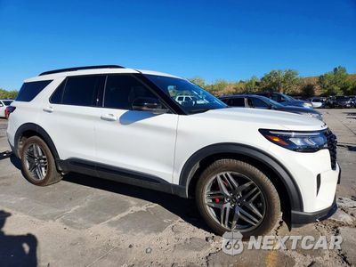 Czwarte zdjęcie samochodu z boku: 2026 FORD EXPLORER ST VIN:1FMWK8GC4TGA05891 - miniatura