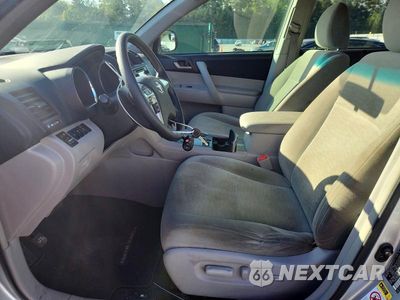 Zdjęcie 7 z 13 samochodu: 2013 TOYOTA HIGHLANDER PLUS VIN:5TDZK3EH0DS132390 - miniatura