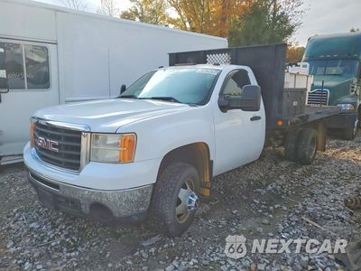 2010 GMC SIERRA C3500 FLAT BED TRUCK 1GD6C2BK9AF122443 - główne zdjęcie licytacji z USA - miniatura