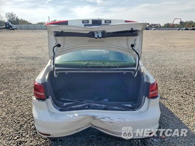 Zdjęcie 6 z 12 samochodu: 2018 VOLKSWAGEN JETTA S VIN:3VW2B7AJ5JM217722 - miniatura