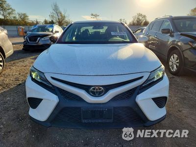 Piąte zdjęcie samochodu w środku: 2019 TOYOTA CAMRY SE VIN:4T1B11HK6KU750446 - miniatura