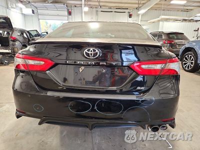 Zdjęcie 6 z 13 samochodu: 2018 TOYOTA CAMRY SE VIN:4T1B11HK0JU533375 - miniatura