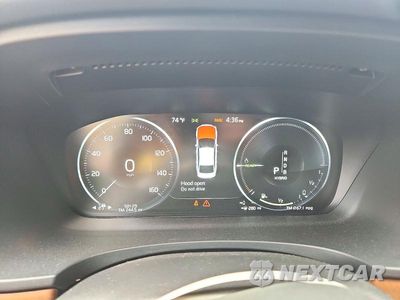 Zdjęcie 9 z 12 samochodu: 2018 VOLVO S90 T8 INSCRIPTION VIN:LVYBC0AL1JP026617 - miniatura