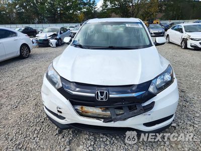 Piąte zdjęcie samochodu w środku: 2017 HONDA HR-V LX VIN:3CZRU6H37HM721125 - miniatura