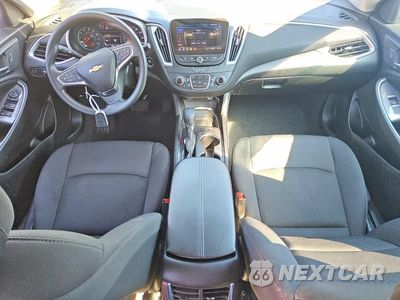Zdjęcie 8 z 12 samochodu: 2025 CHEVROLET MALIBU LT VIN:1G1ZD5ST0SF112970 - miniatura