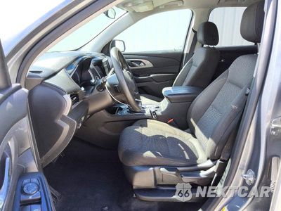 Zdjęcie 7 z 14 samochodu: 2019 CHEVROLET TRAVERSE LS VIN:1GNERFKW4KJ166137 - miniatura
