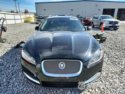 Piąte zdjęcie samochodu w środku: 2013 JAGUAR XF VIN:SAJWJ0EF8D8S89318 - miniatura