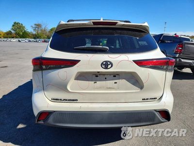 Zdjęcie 6 z 14 samochodu: 2021 TOYOTA HIGHLANDER XLE VIN:5TDGZRBH4MS135092 - miniatura