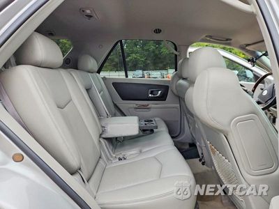 Zdjęcie 11 z 13 samochodu: 2006 CADILLAC SRX VIN:1GYEE637360164400 - miniatura