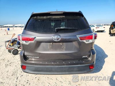 Zdjęcie 6 z 14 samochodu: 2015 TOYOTA HIGHLANDER XLE VIN:5TDKKRFH4FS051110 - miniatura