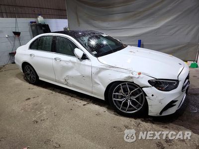 Czwarte zdjęcie samochodu z boku: 2021 MERCEDES-BENZ E 350 4MATIC VIN:W1KZF8EBXMA921775 - miniatura