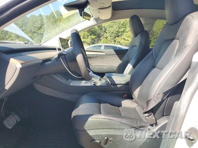 Zdjęcie 7 z 13 samochodu: 2023 TESLA MODEL Y VIN:7SAYGDEE2PA116130 - miniatura