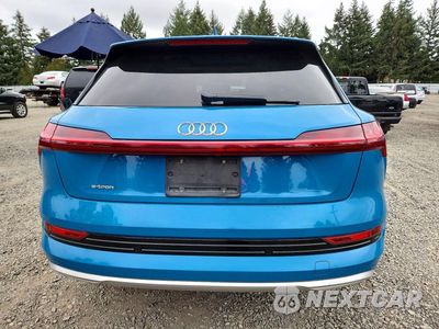 Zdjęcie 6 z 13 samochodu: 2019 AUDI E-TRON PREMIUM PLUS VIN:WA1LAAGE8KB010214 - miniatura
