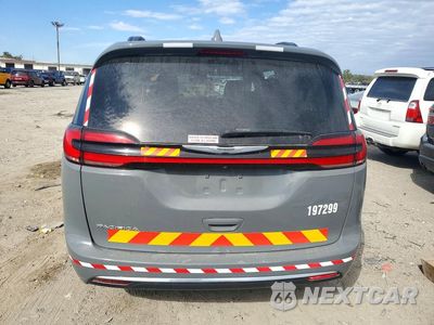 Zdjęcie 6 z 13 samochodu: 2022 CHRYSLER PACIFICA TOURING L VIN:2C4RC1BGXNR197299 - miniatura