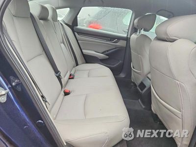 Zdjęcie 10 z 12 samochodu: 2019 HONDA ACCORD LX VIN:1HGCV1F17KA000760 - miniatura
