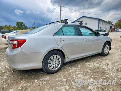 Trzecie zdjęcie samochodu z tyłu: 2014 TOYOTA CAMRY LE VIN:4T4BF1FK5ER417427 - miniatura
