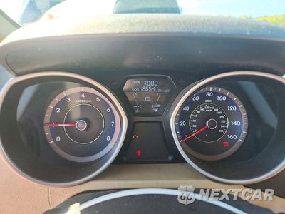 Zdjęcie 9 z 12 samochodu: 2013 HYUNDAI ELANTRA LIMITED VIN:KMHDH4AE5DU523536 - miniatura