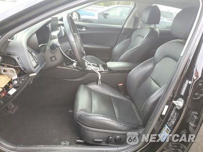 Zdjęcie 7 z 13 samochodu: 2018 KIA STINGER PREMIUM VIN:KNAE25LA4J6024508 - miniatura