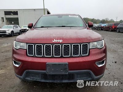 Piąte zdjęcie samochodu w środku: 2017 JEEP GRAND CHEROKEE LAREDO VIN:1C4RJFAG4HC773244 - miniatura