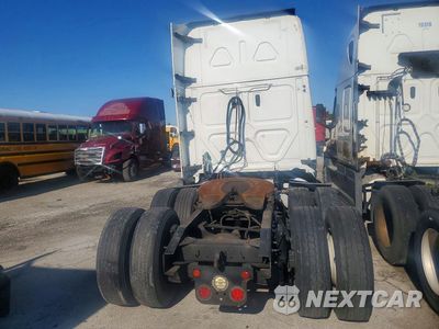 Zdjęcie 6 z 14 samochodu: 2020 FREIGHTLINER CASCADIA 126 SEMI TRUCK VIN:3AKJHHDR6LSLH2491 - miniatura