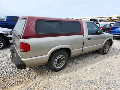 Trzecie zdjęcie samochodu z tyłu: 2003 CHEVROLET S TRUCK S10 VIN:1GCCS14H338257026 - miniatura