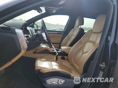 Zdjęcie 7 z 13 samochodu: 2016 PORSCHE CAYENNE VIN:WP1AA2A21GLA10539 - miniatura