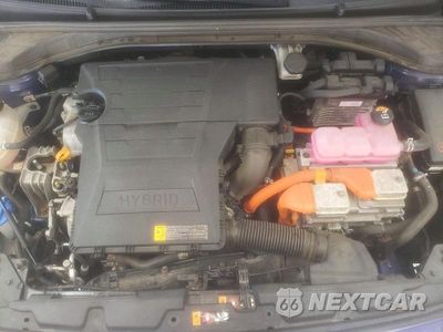 Zdjęcie 11 z 12 samochodu: 2020 HYUNDAI IONIQ LIMITED VIN:KMHC05LC3LU240135 - miniatura