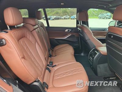 Zdjęcie 11 z 13 samochodu: 2023 BMW X7 XDRIVE40I VIN:5UX23EM00P9M76096 - miniatura