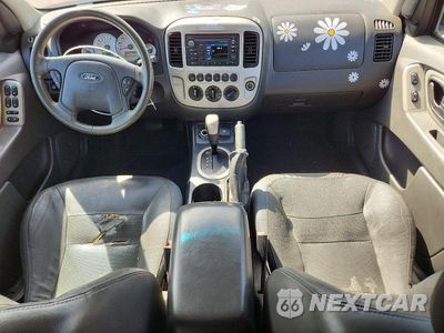 Zdjęcie 8 z 13 samochodu: 2006 FORD ESCAPE HEV VIN:1FMCU96H46KA20554 - miniatura