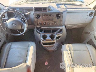 Zdjęcie 8 z 13 samochodu: 2013 FORD ECONOLINE E350 SUPER DUTY WAGON VIN:1FBSS3BL1DDA48931 - miniatura