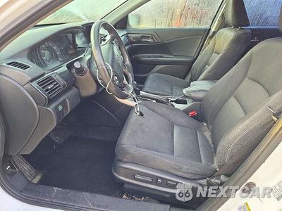 Zdjęcie 7 z 13 samochodu: 2014 HONDA ACCORD VIN:1HGCR2F56EA042063 - miniatura