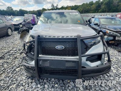 Piąte zdjęcie samochodu w środku: 2024 FORD EXPLORER POLICE INTERCEPTOR VIN:1FM5K8AC5RGA67717 - miniatura