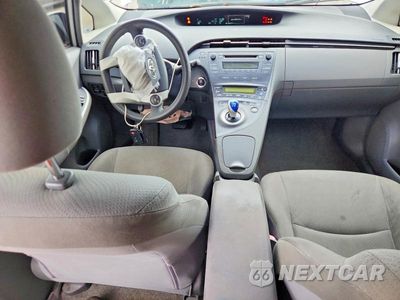 Zdjęcie 8 z 12 samochodu: 2011 TOYOTA PRIUS TWO VIN:JTDKN3DU5B0315274 - miniatura