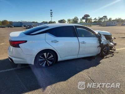 Trzecie zdjęcie samochodu z tyłu: 2019 NISSAN ALTIMA SV VIN:1N4BL4DW0KN304608 - miniatura