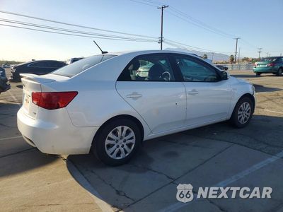 Trzecie zdjęcie samochodu z tyłu: 2012 KIA FORTE EX VIN:KNAFU4A20C5589092 - miniatura