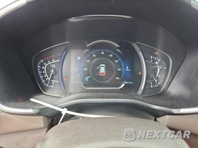 Zdjęcie 9 z 14 samochodu: 2020 HYUNDAI SANTA FE LIMITED VIN:5NMS53AD4LH304983 - miniatura