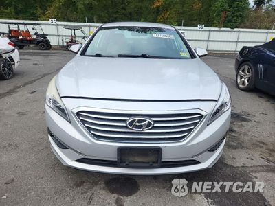 Piąte zdjęcie samochodu w środku: 2015 HYUNDAI SONATA SE VIN:5NPE24AF2FH066149 - miniatura