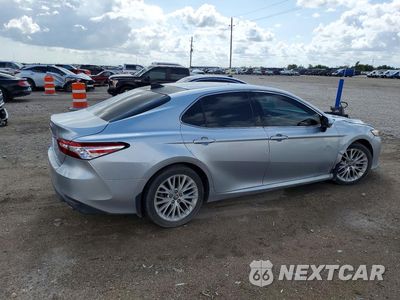 Trzecie zdjęcie samochodu z tyłu: 2018 TOYOTA CAMRY XLE VIN:4T1B11HK3JU037552 - miniatura