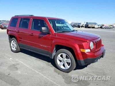 Czwarte zdjęcie samochodu z boku: 2016 JEEP PATRIOT LATITUDE VIN:1C4NJRFB8GD580620 - miniatura