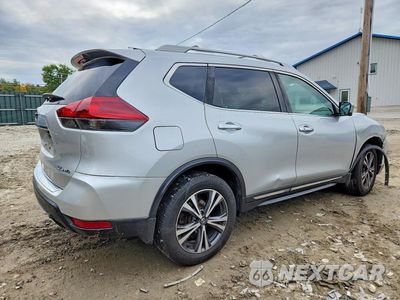 Trzecie zdjęcie samochodu z tyłu: 2017 NISSAN ROGUE SL VIN:5N1AT2MV2HC863014 - miniatura
