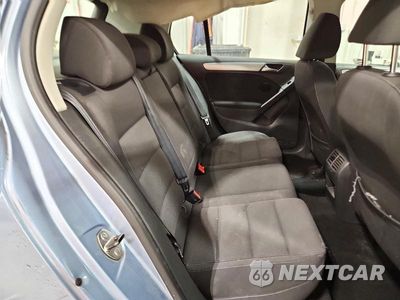 Zdjęcie 10 z 12 samochodu: 2011 VOLKSWAGEN GOLF VIN:WVWNM7AJ9BW006101 - miniatura